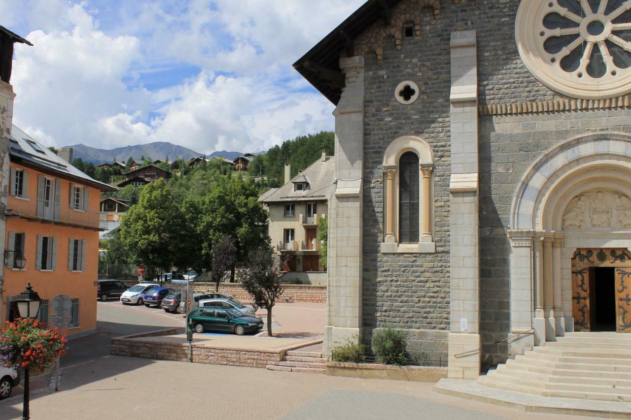 Appartement Style Chalet Centre Barcelonnette Buitenkant foto
